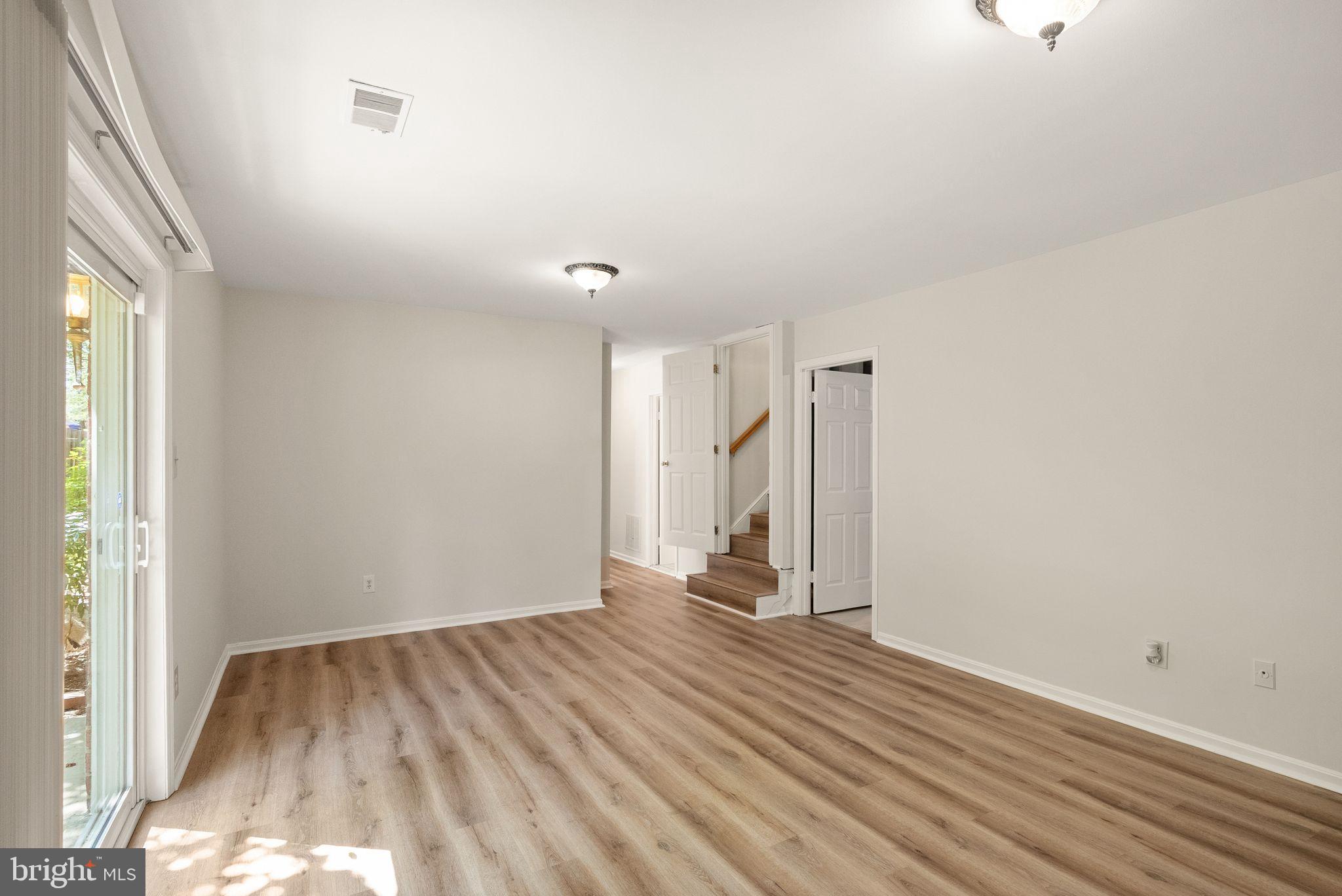 4745 FARNDON COURT