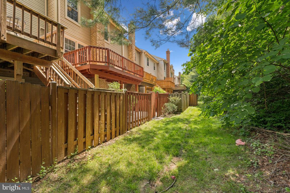 4231 Sleepy Lake Dr