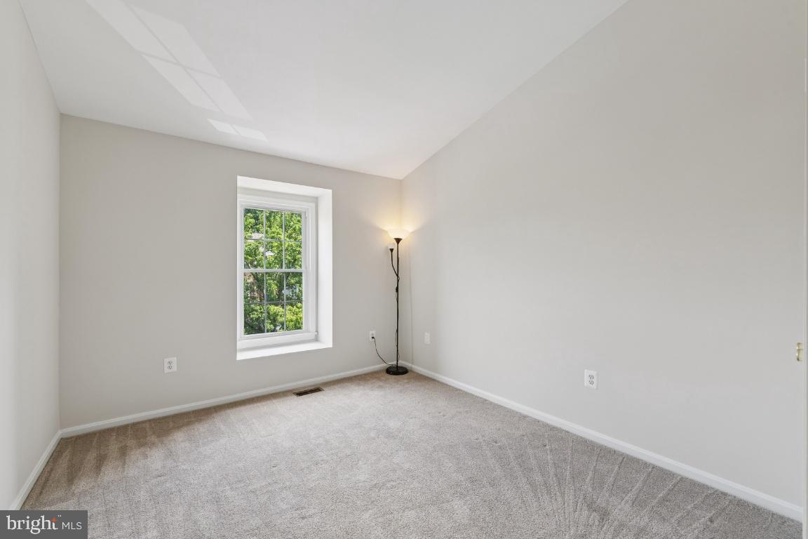 4231 Sleepy Lake Dr