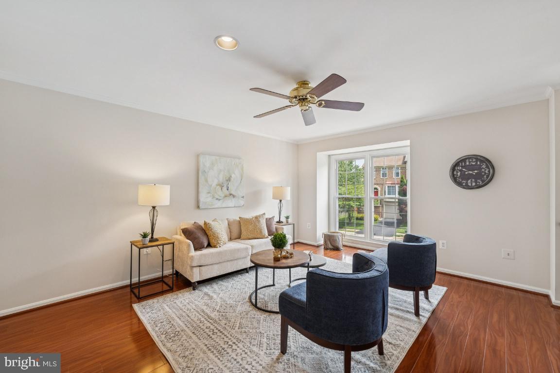 4231 Sleepy Lake Dr