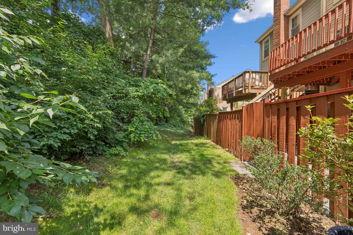 4231 Sleepy Lake Dr