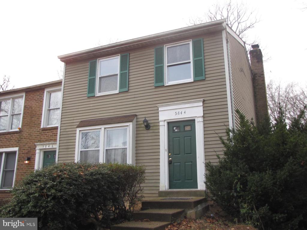 5844 ROCK FOREST CT