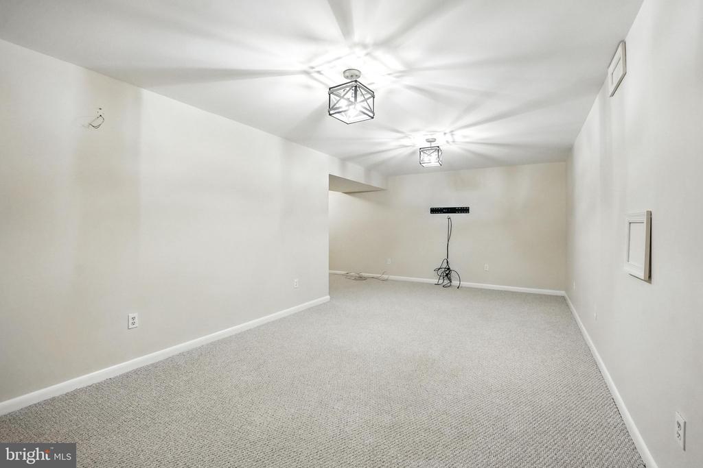 2240 Halter Ln