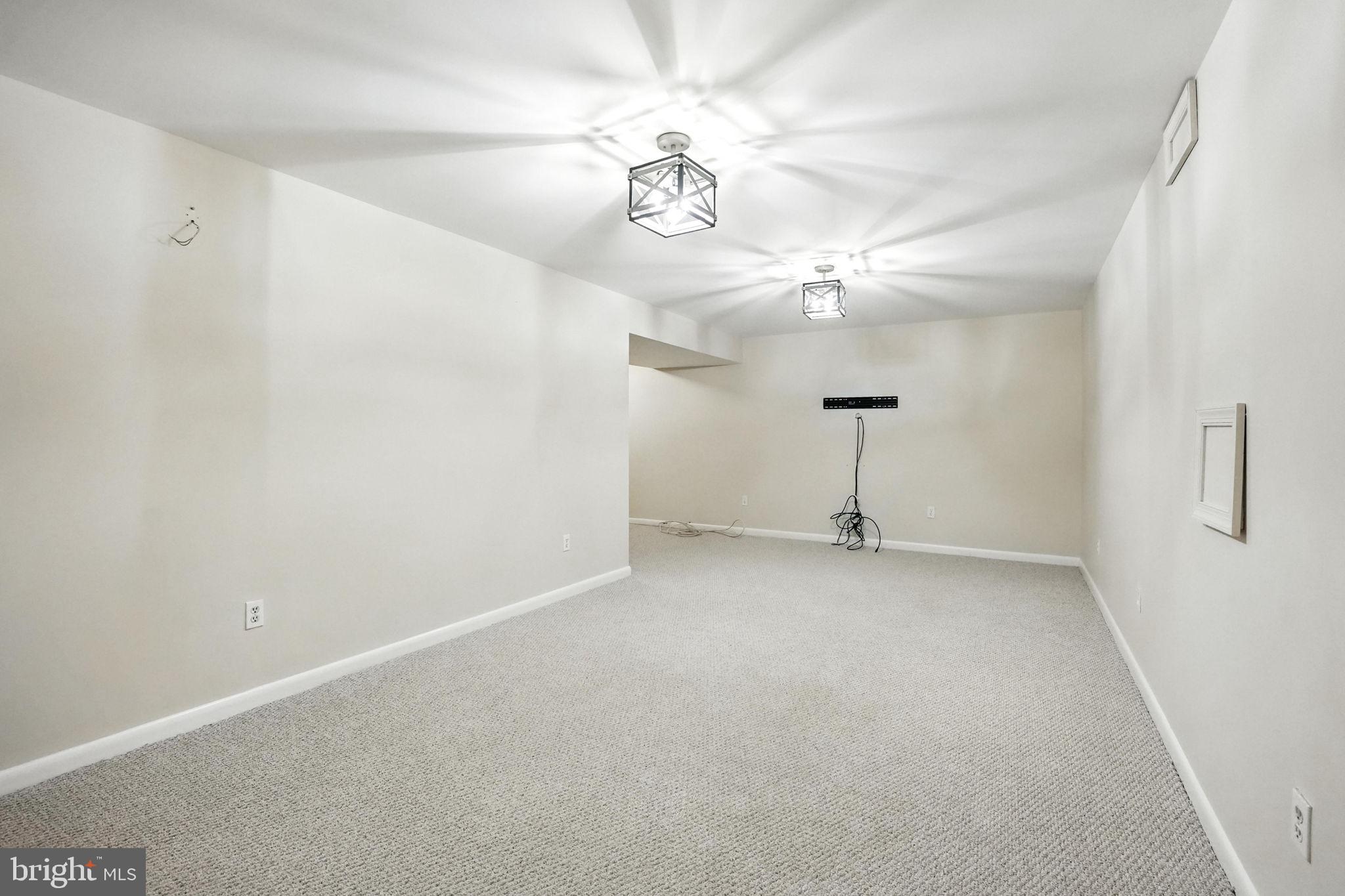 2240 Halter Ln