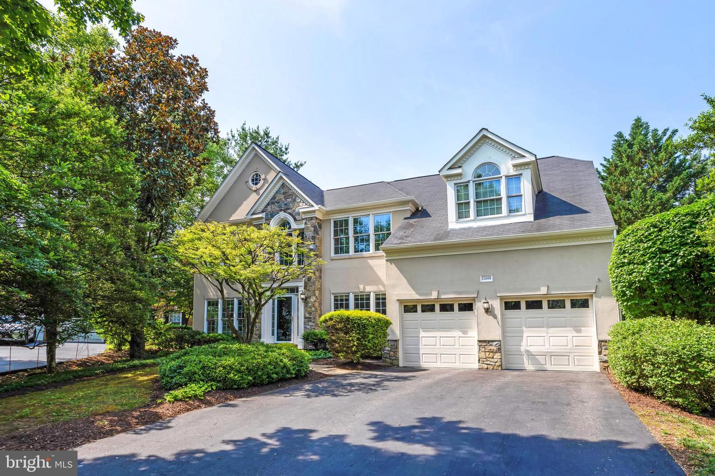 12691 Fox Woods Dr