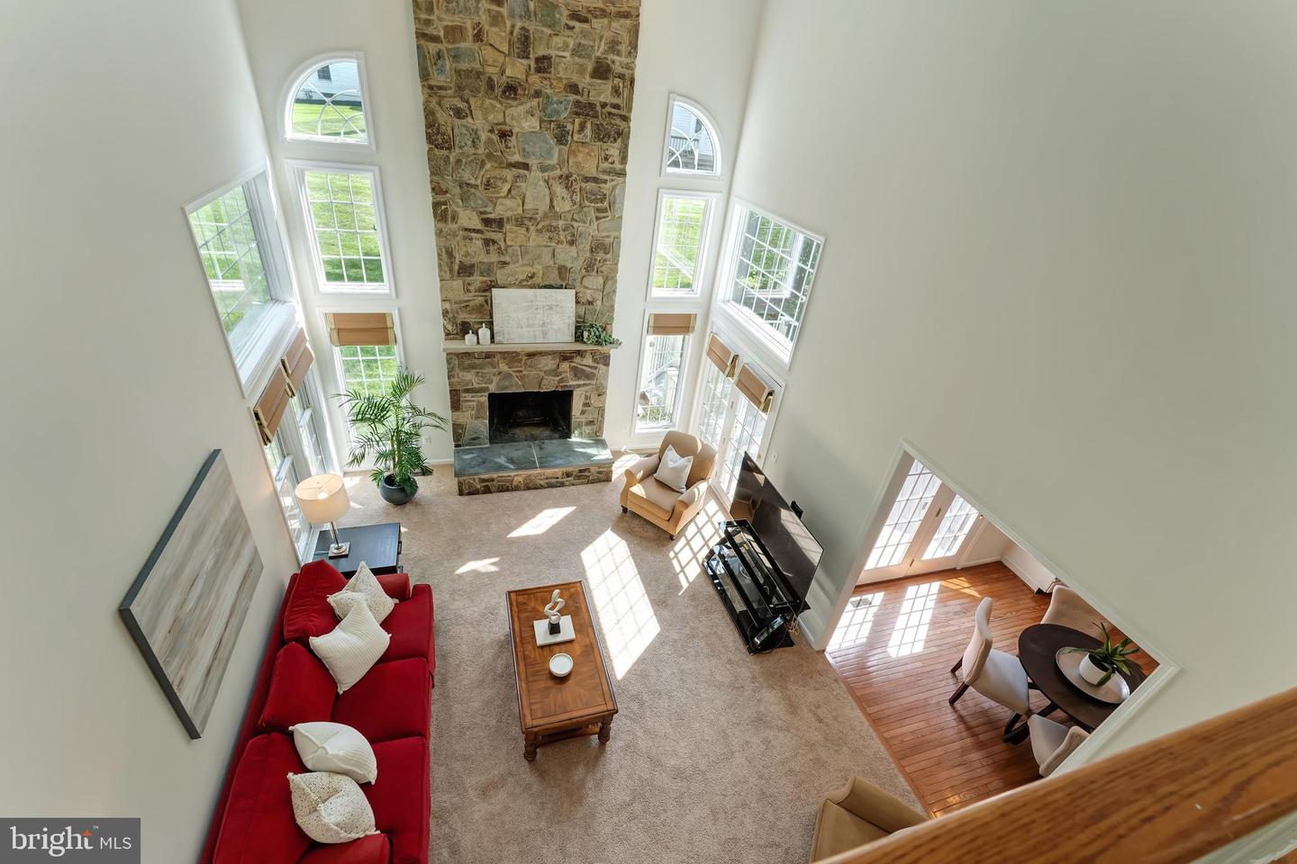 12691 Fox Woods Dr