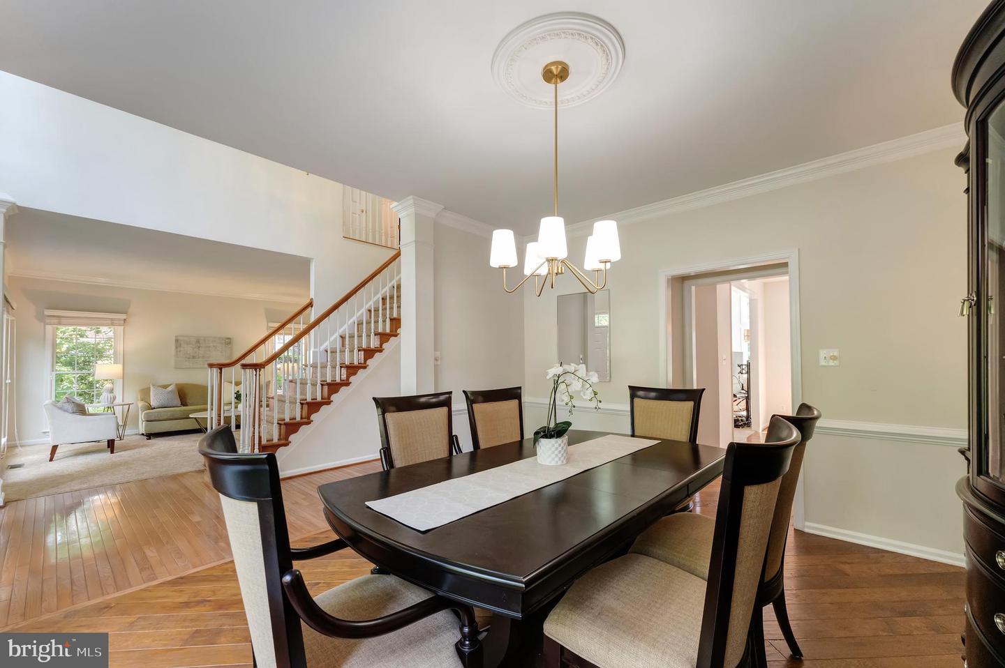 12691 Fox Woods Dr