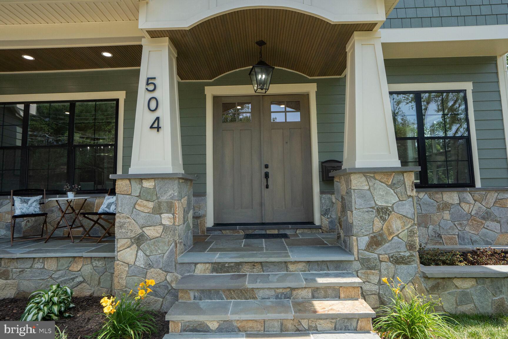 504 Kingsley Rd SW