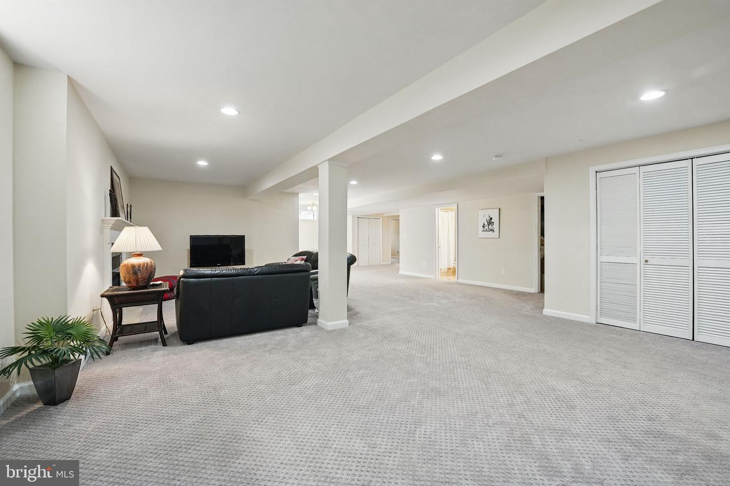 12704 Autumn Crest Dr