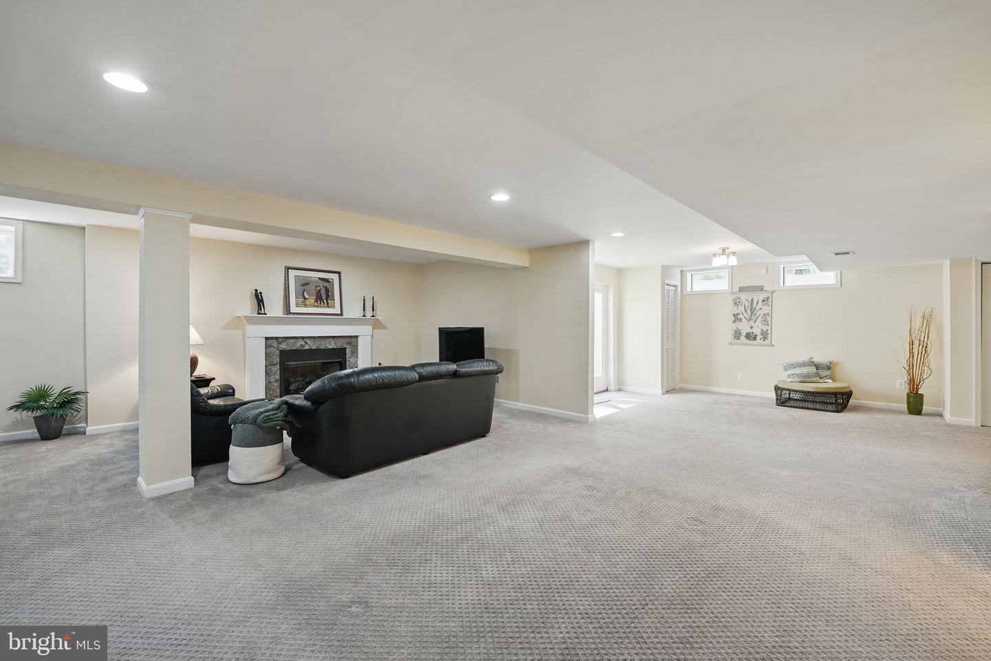 12704 Autumn Crest Dr