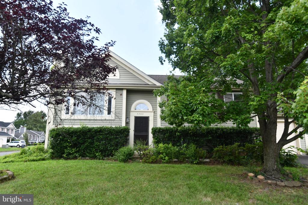 3863 BEECH DOWN DRIVE