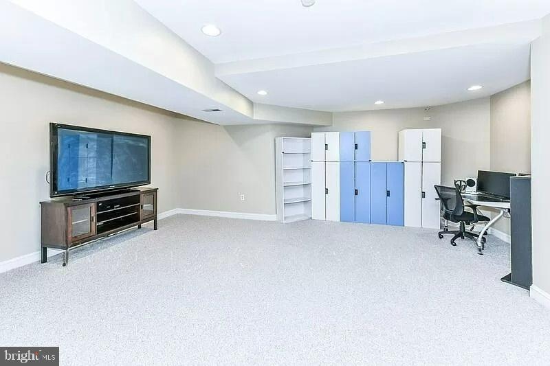 1088 SAFA ST