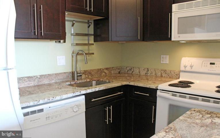 3101 S MANCHESTER ST #713