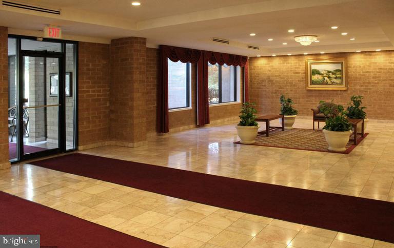 3101 S MANCHESTER ST #713