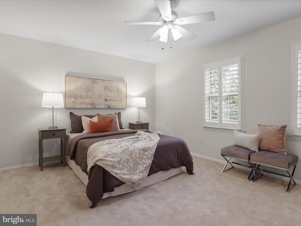 11856 Saint Trinians Ct