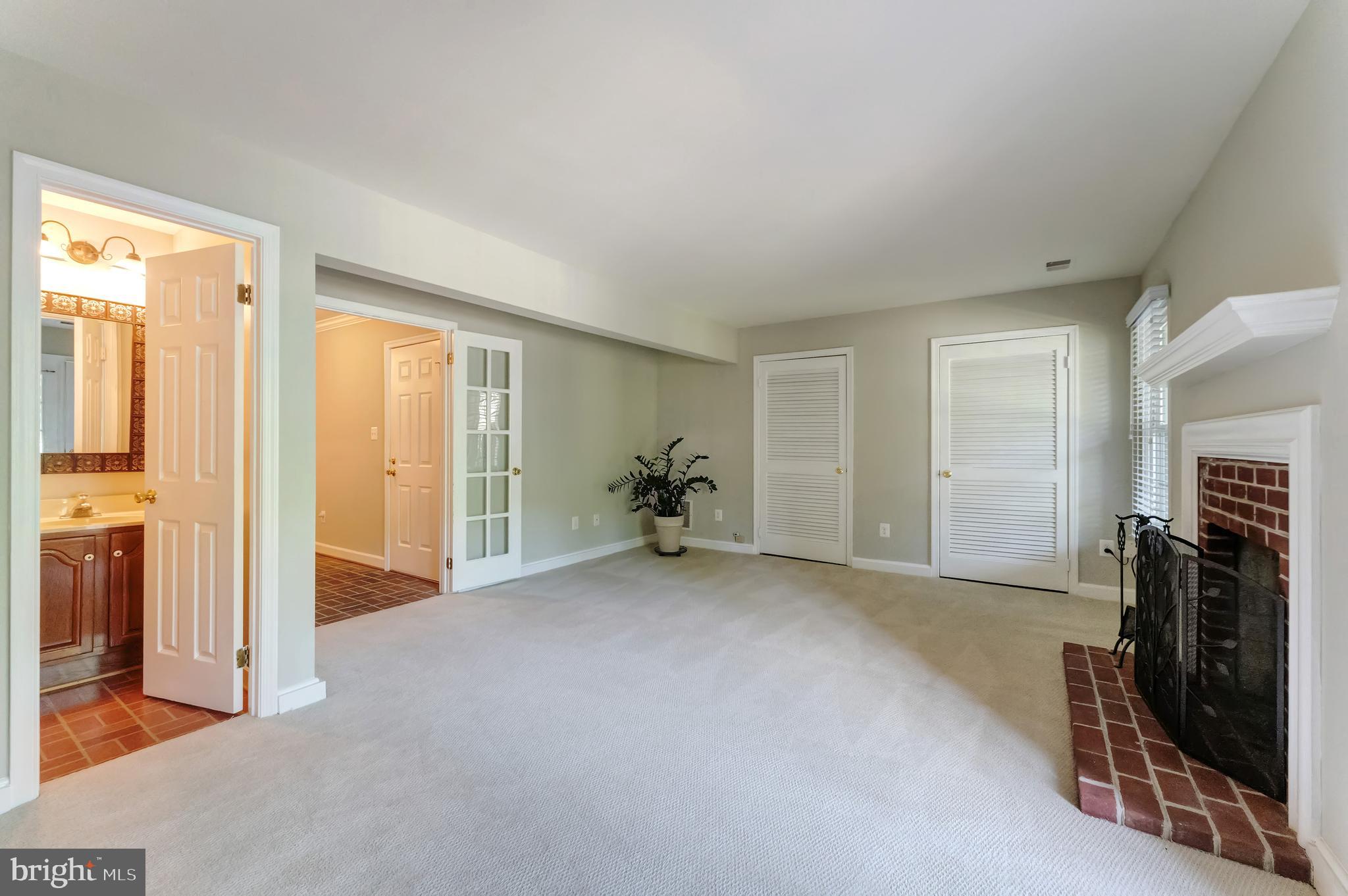 2089 Gillen Ln