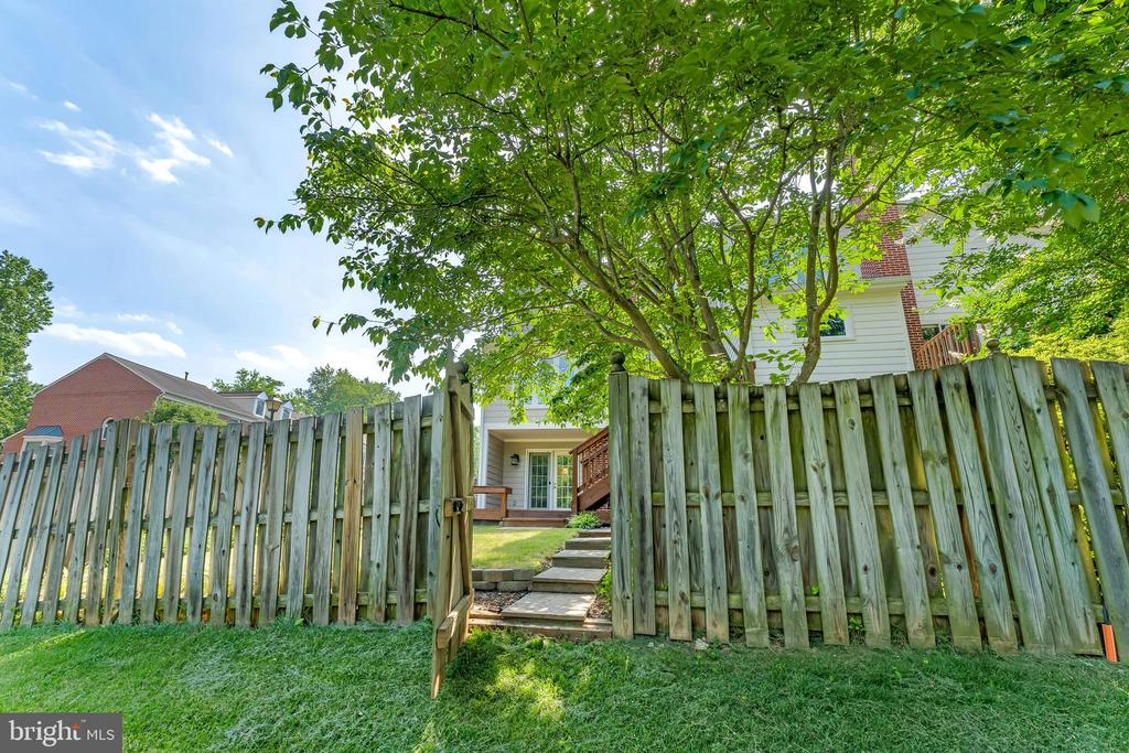 2089 Gillen Ln