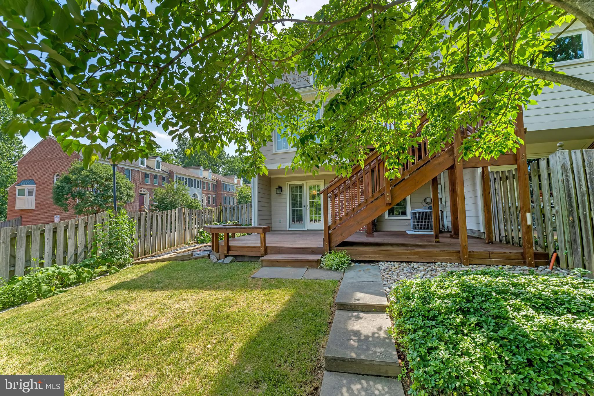 2089 Gillen Ln