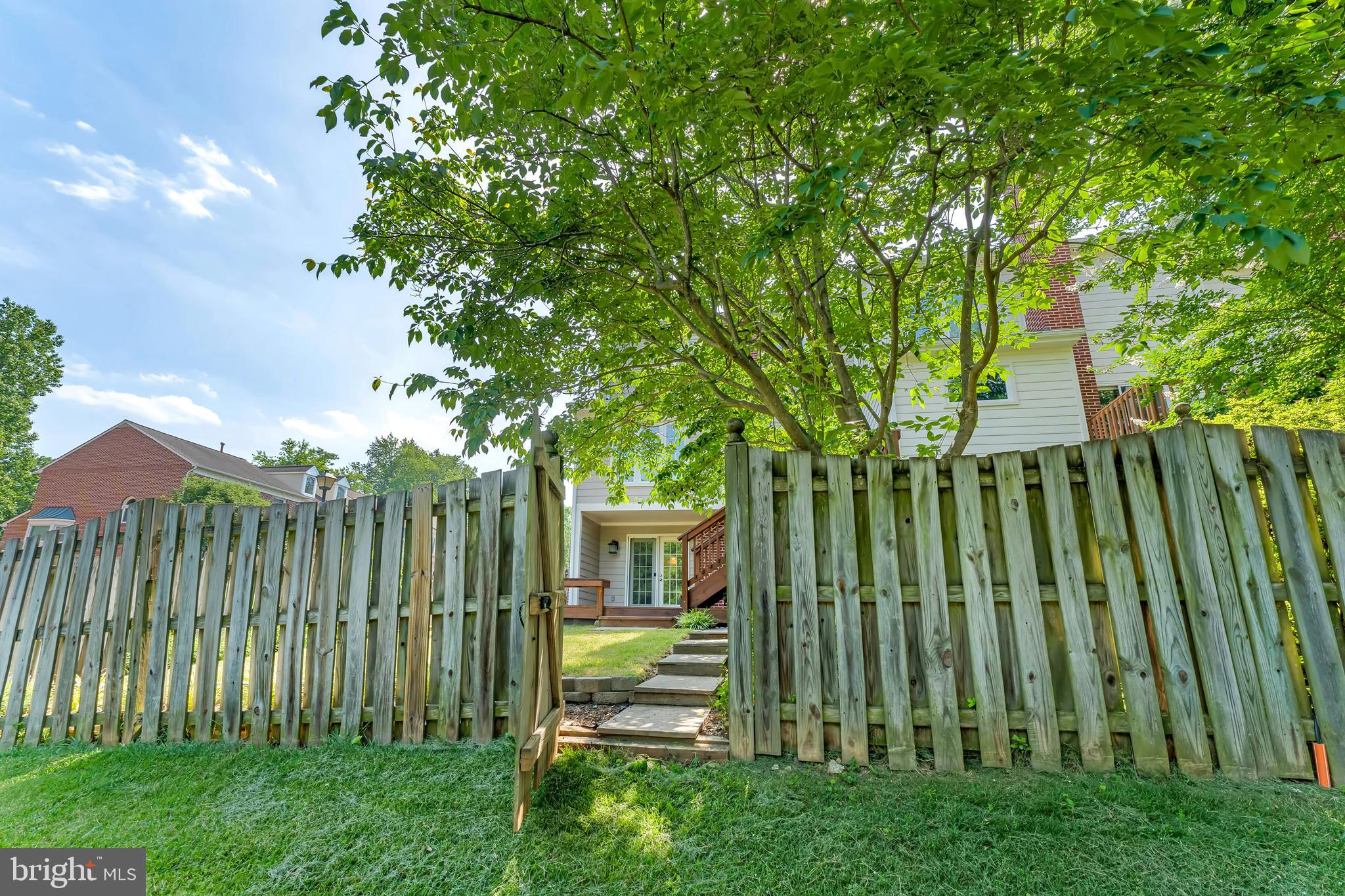2089 Gillen Ln