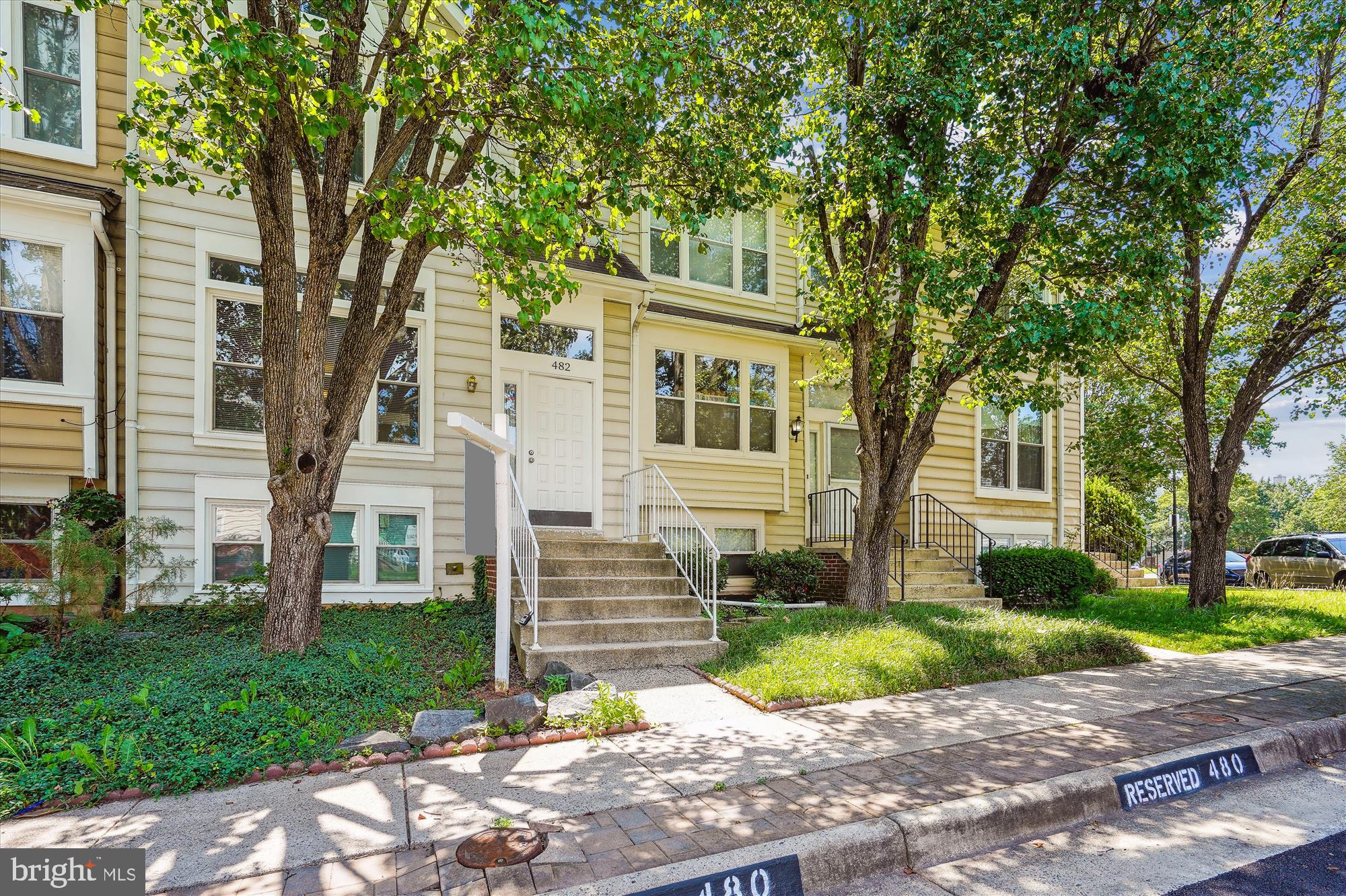 482 VIRGINIA AVENUE