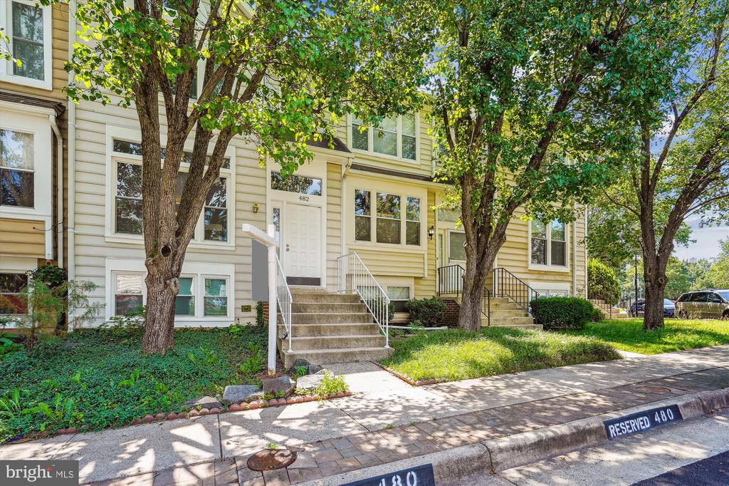 482 VIRGINIA AVENUE