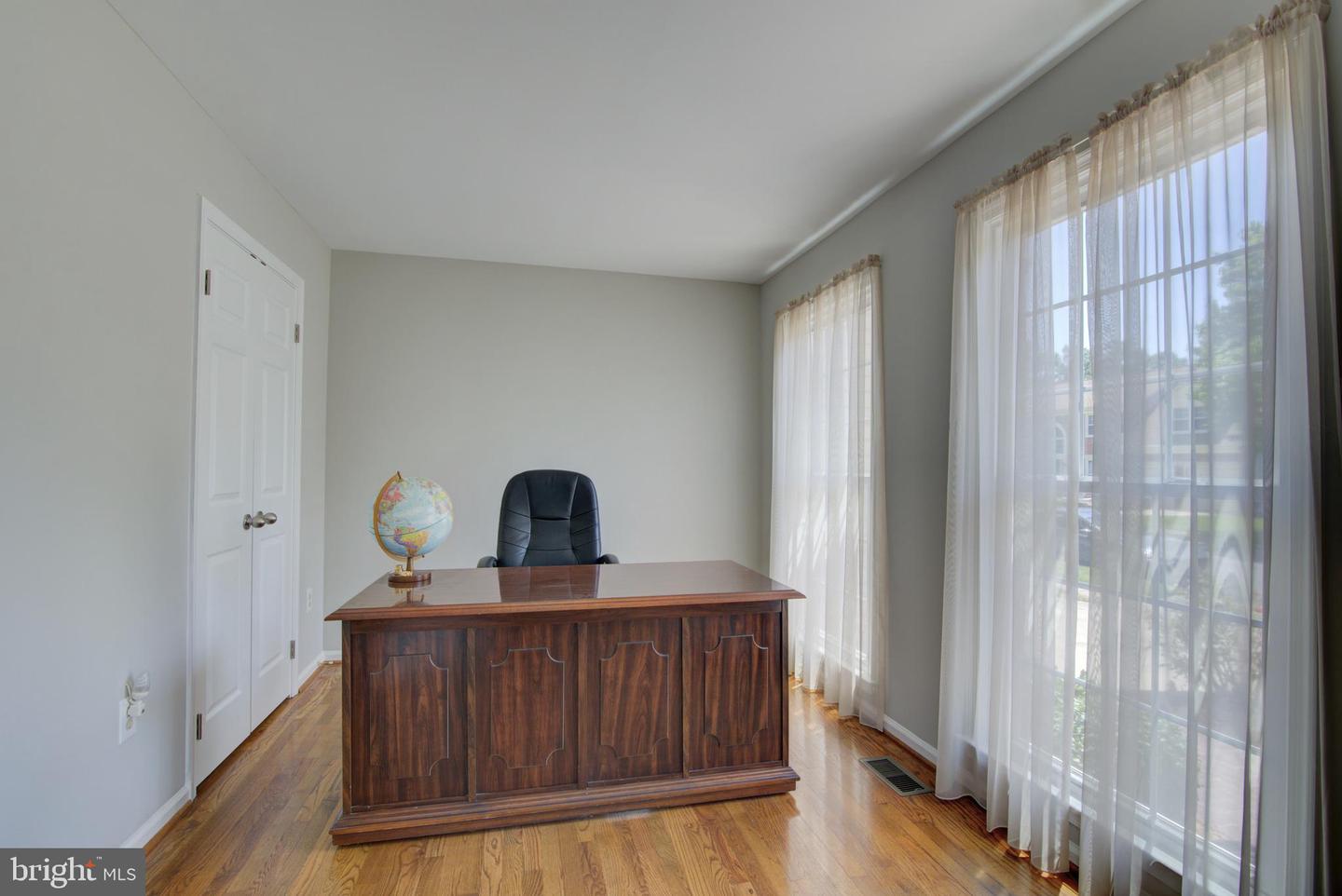 6821 Compton Heights Cir