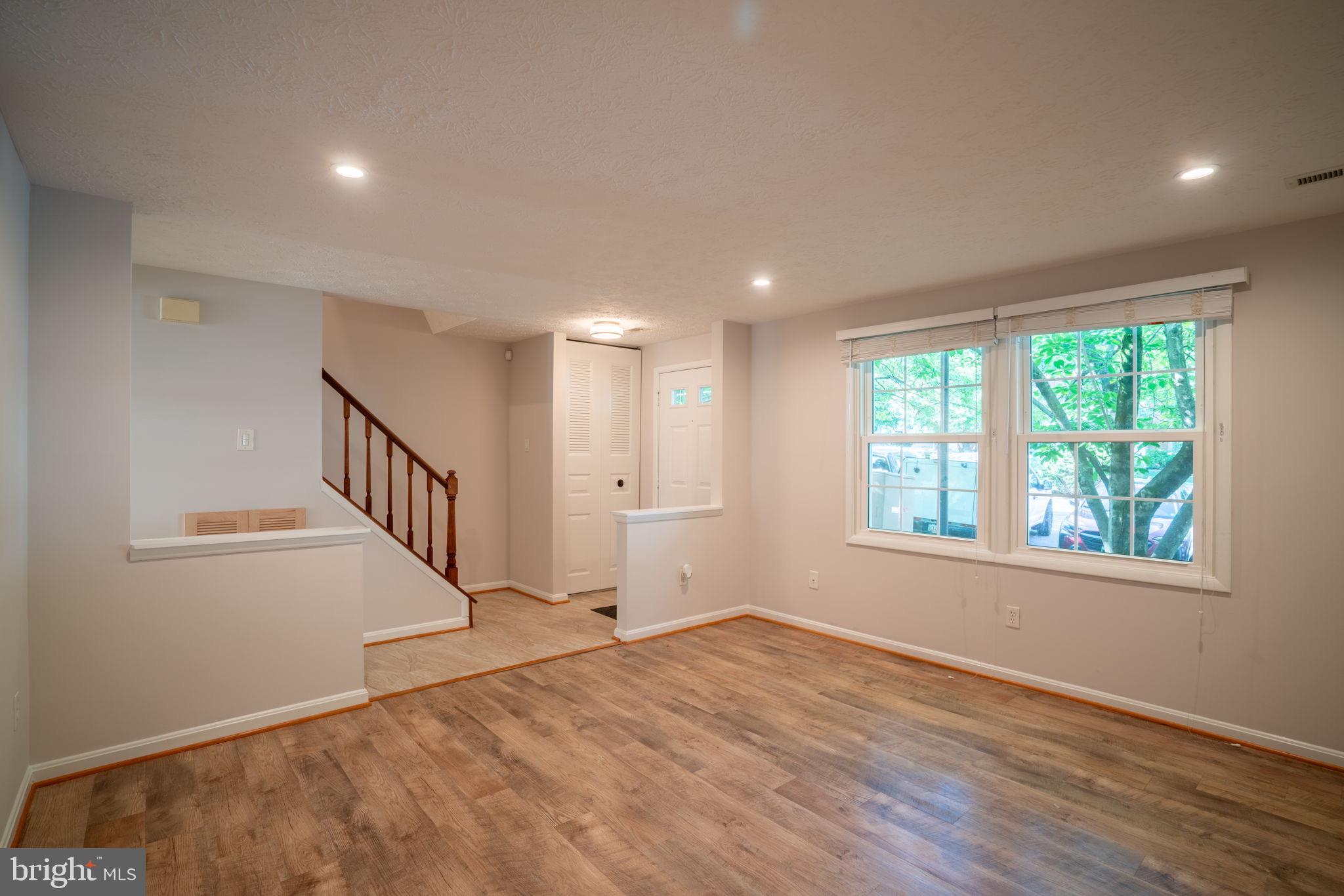 1567 Bennington Woods Ct