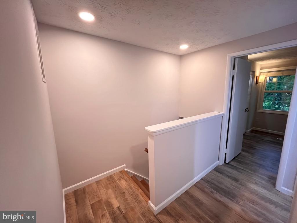 1567 Bennington Woods Ct