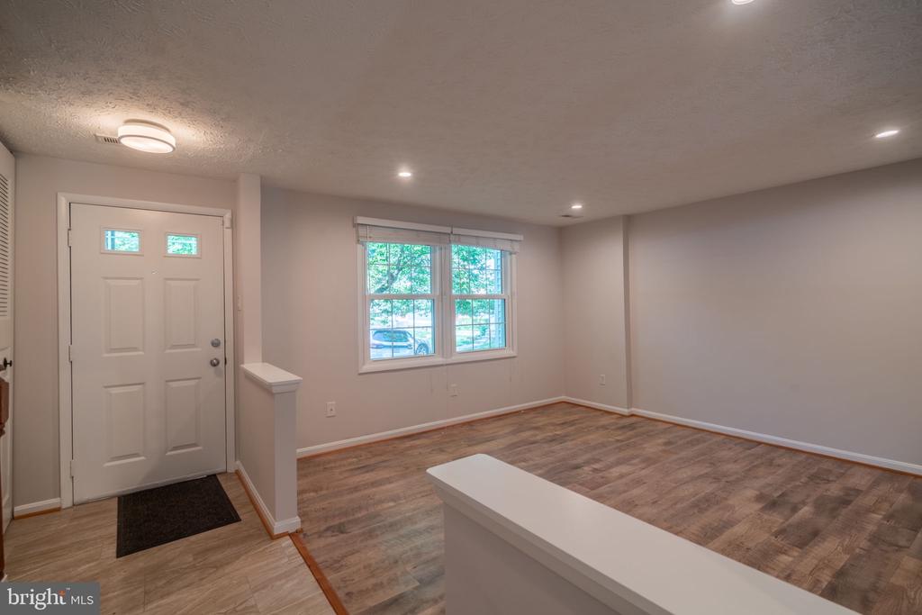 1567 Bennington Woods Ct