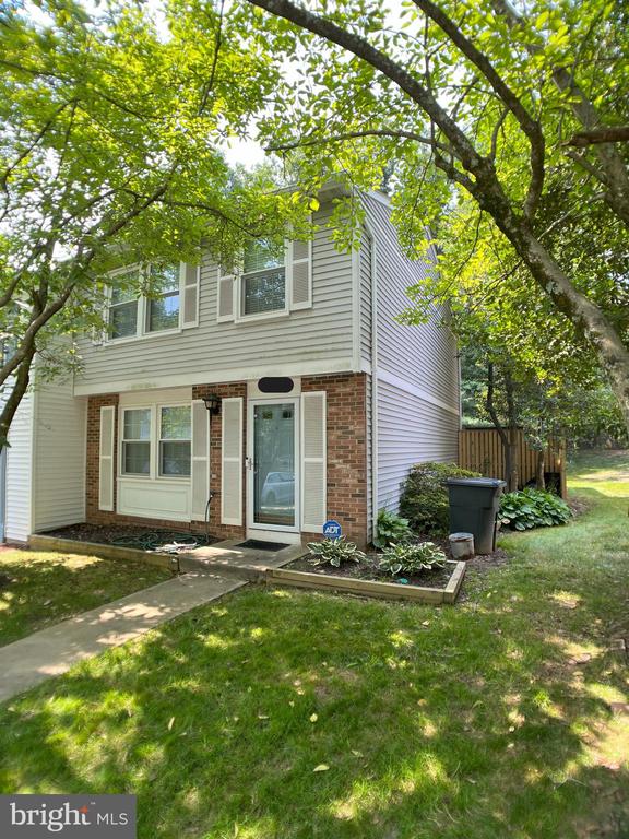 1567 Bennington Woods Ct