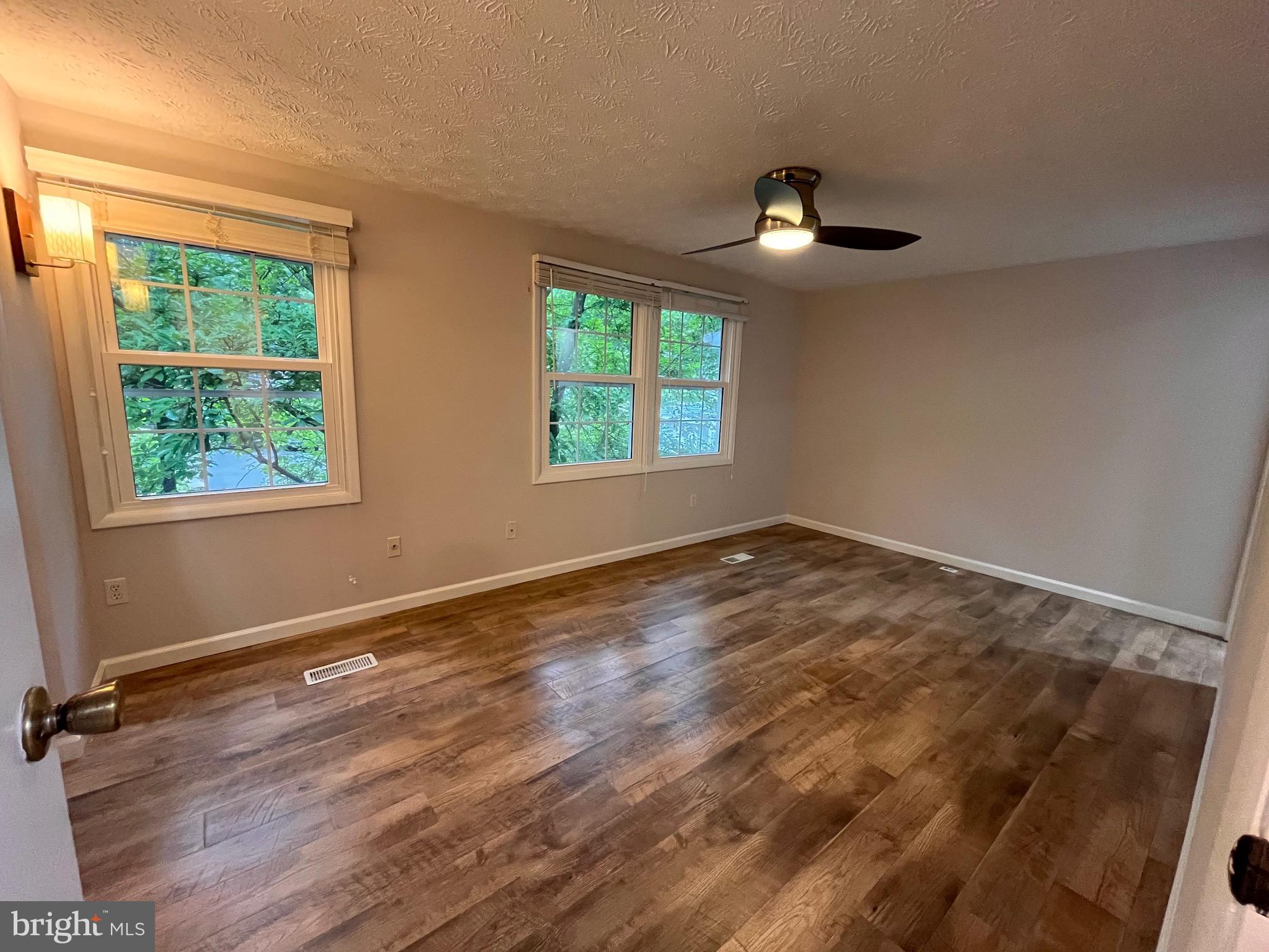 1567 Bennington Woods Ct