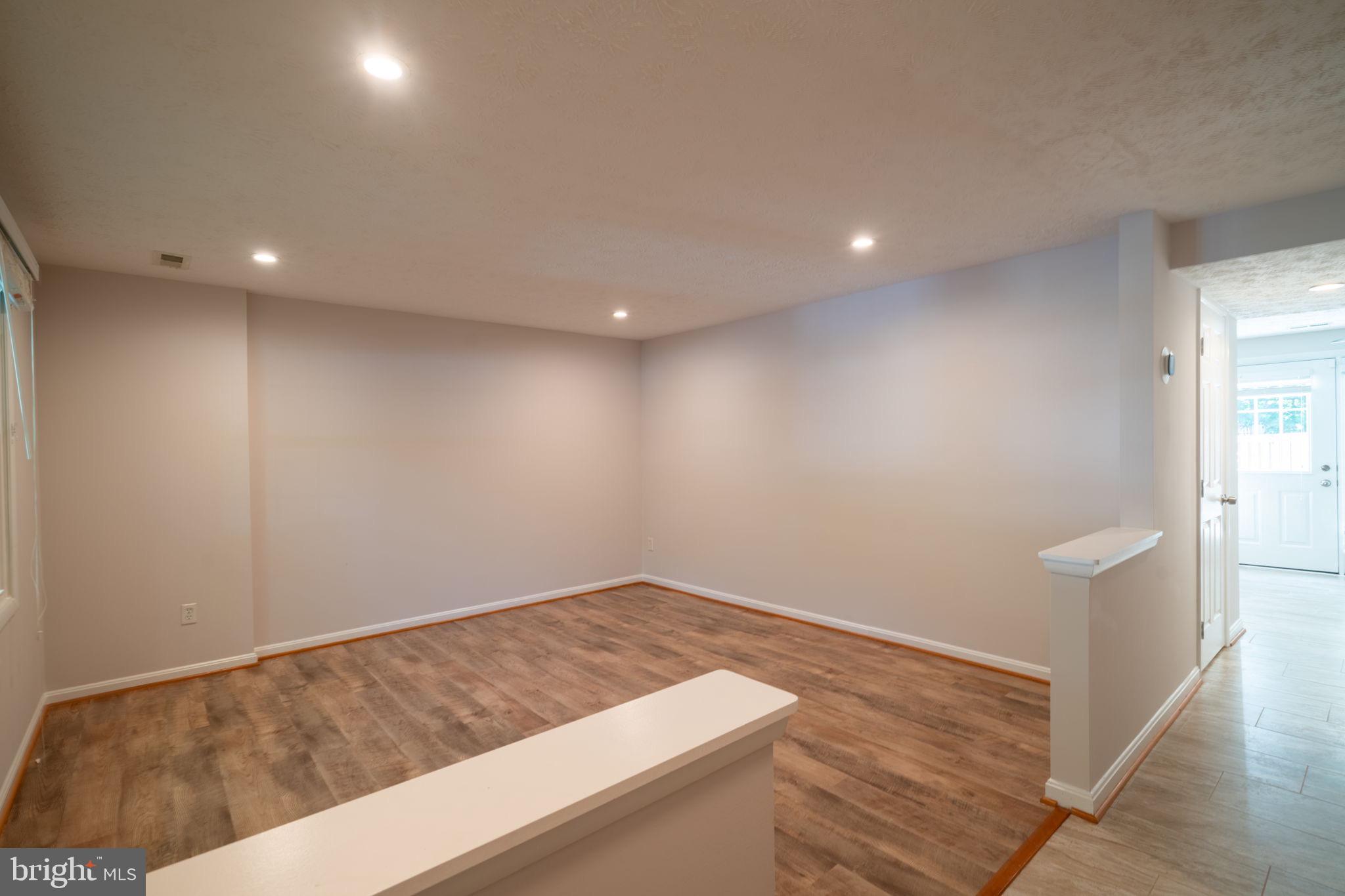 1567 Bennington Woods Ct