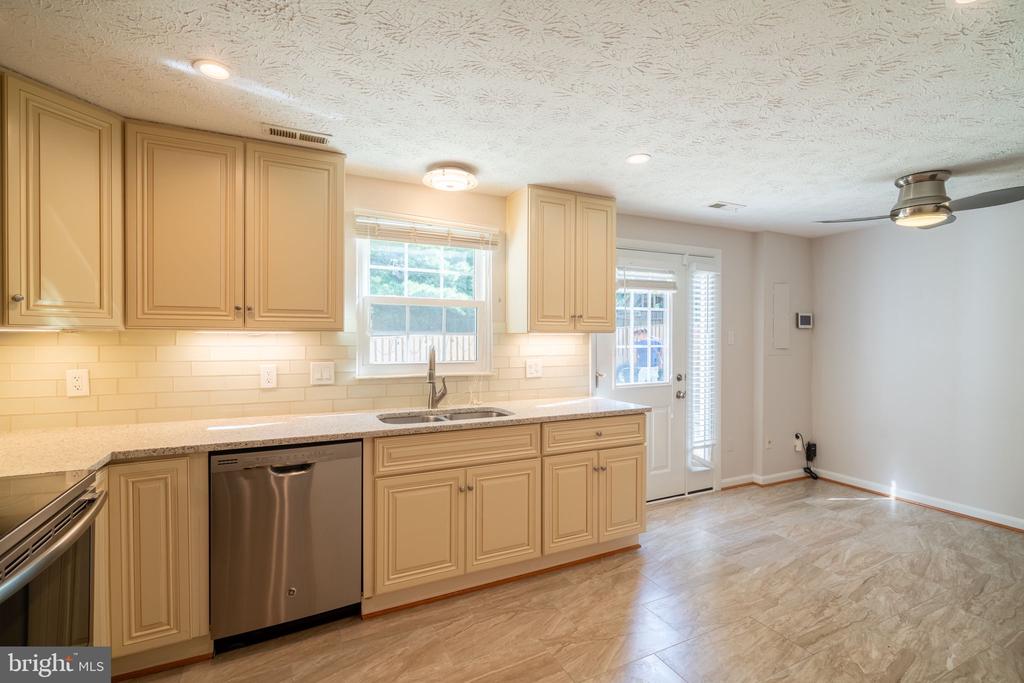 1567 Bennington Woods Ct