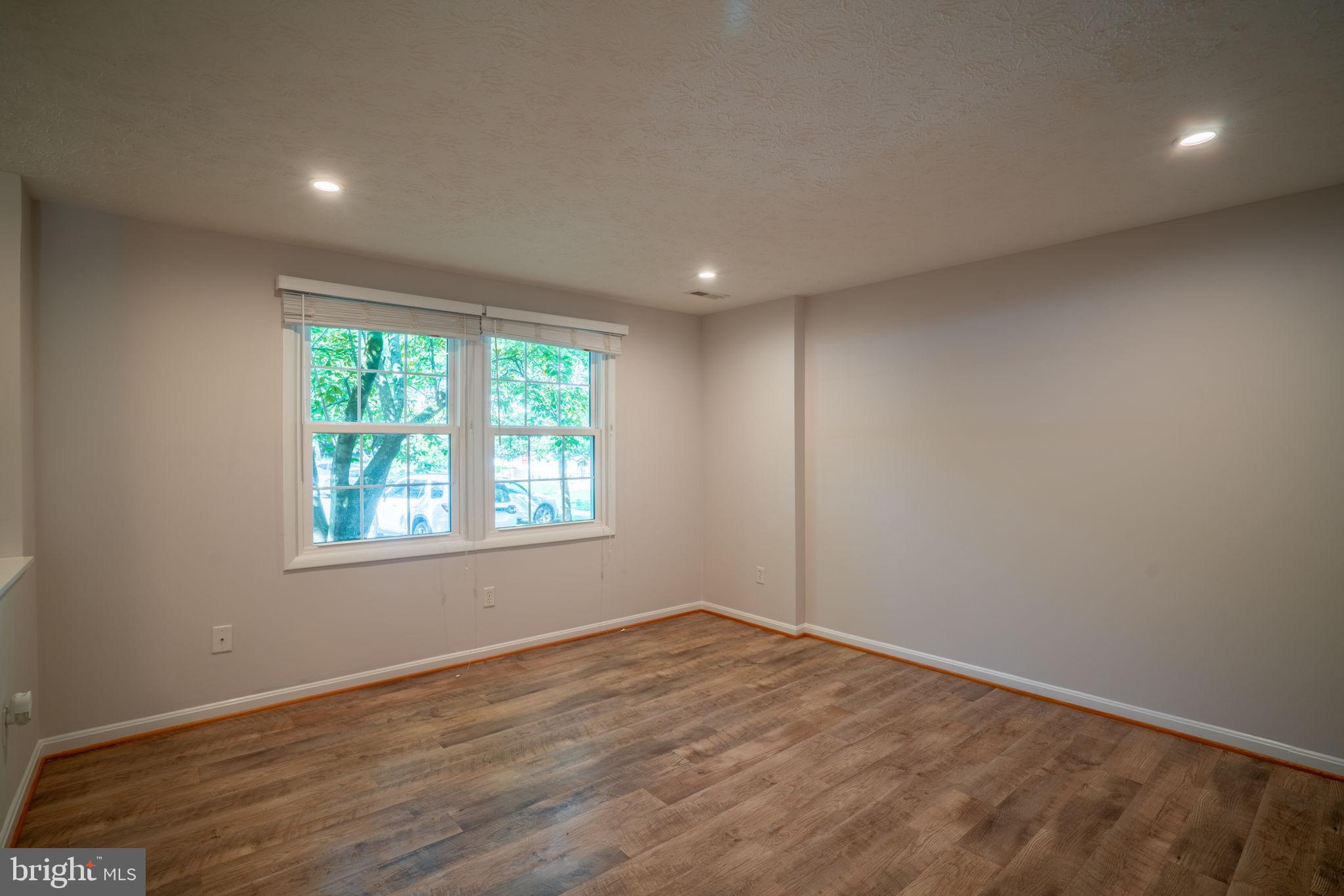 1567 Bennington Woods Ct