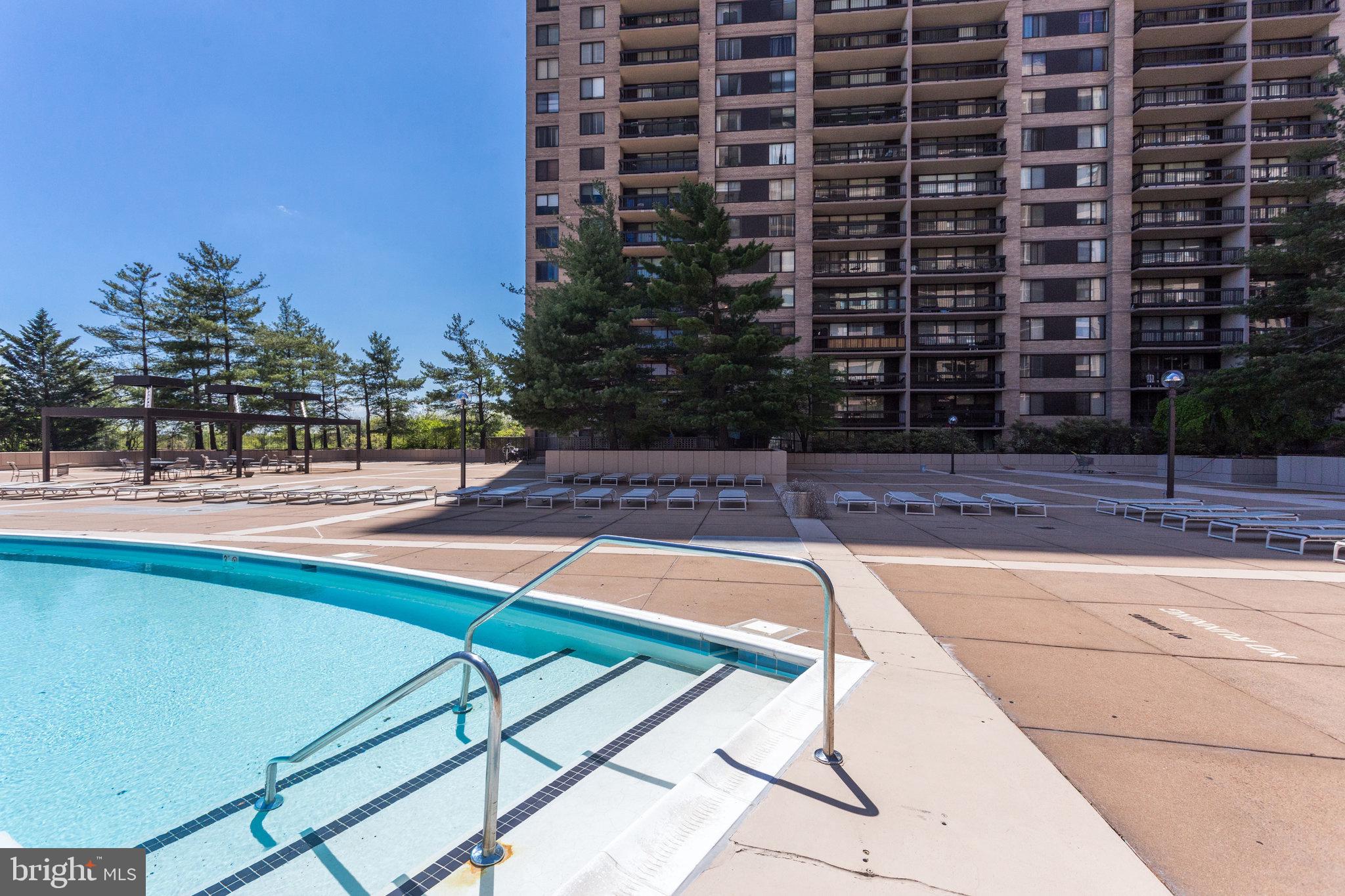 3701 S GEORGE MASON DRIVE 901N