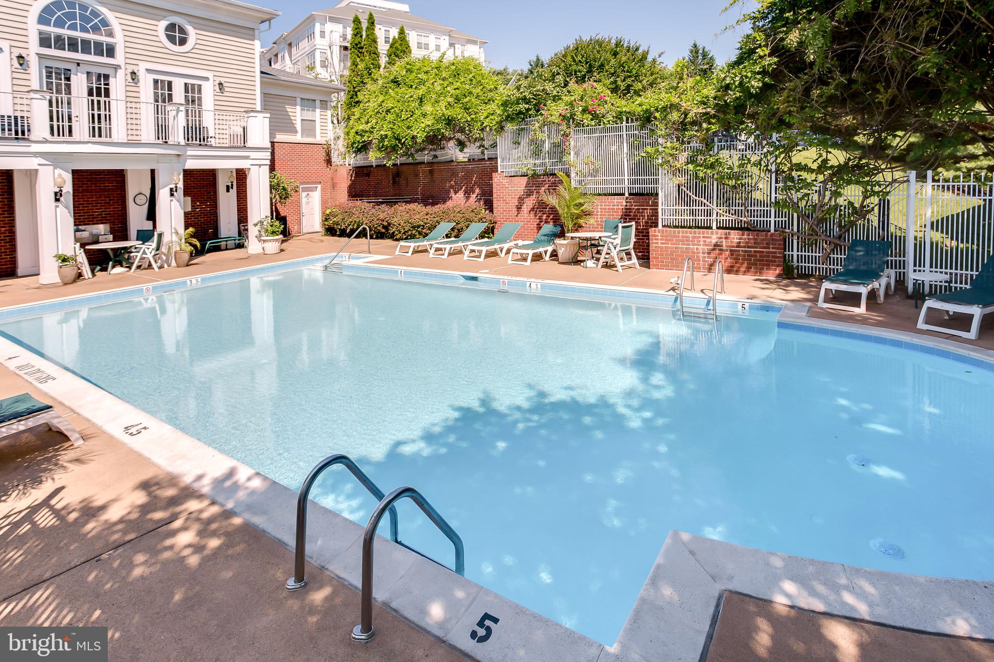 1625 INTERNATIONAL DR #109