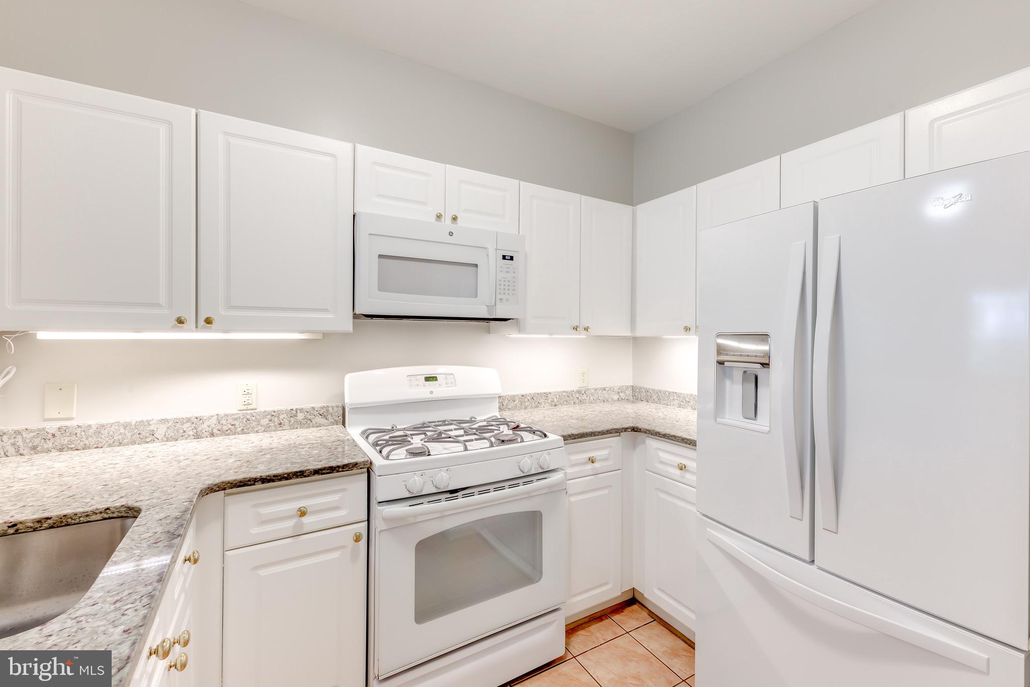1625 INTERNATIONAL DR #109