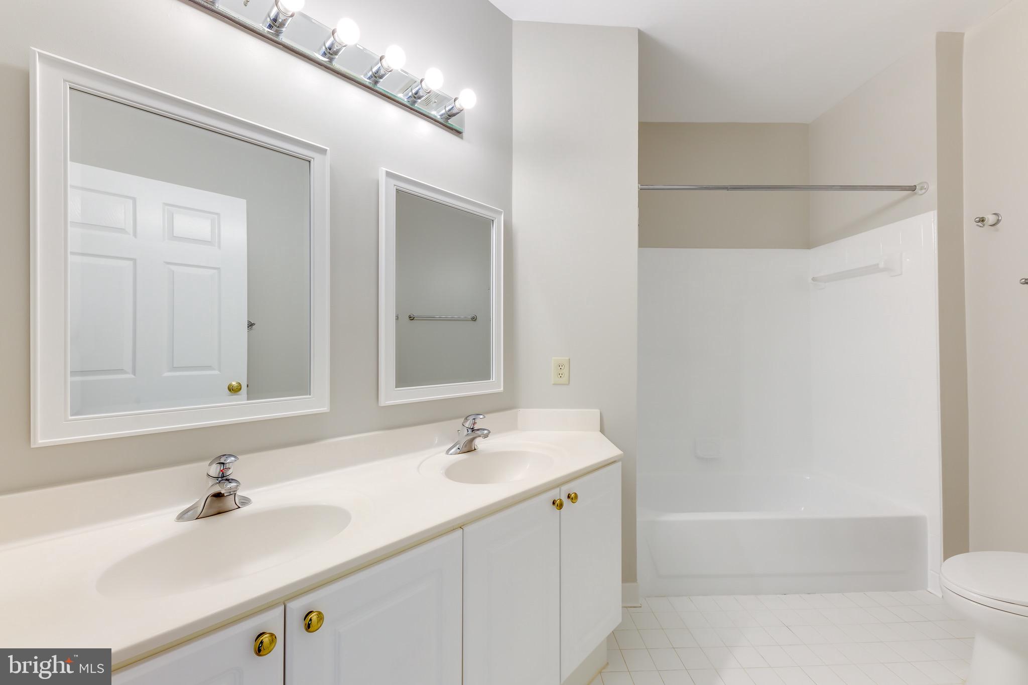 1625 INTERNATIONAL DR #109