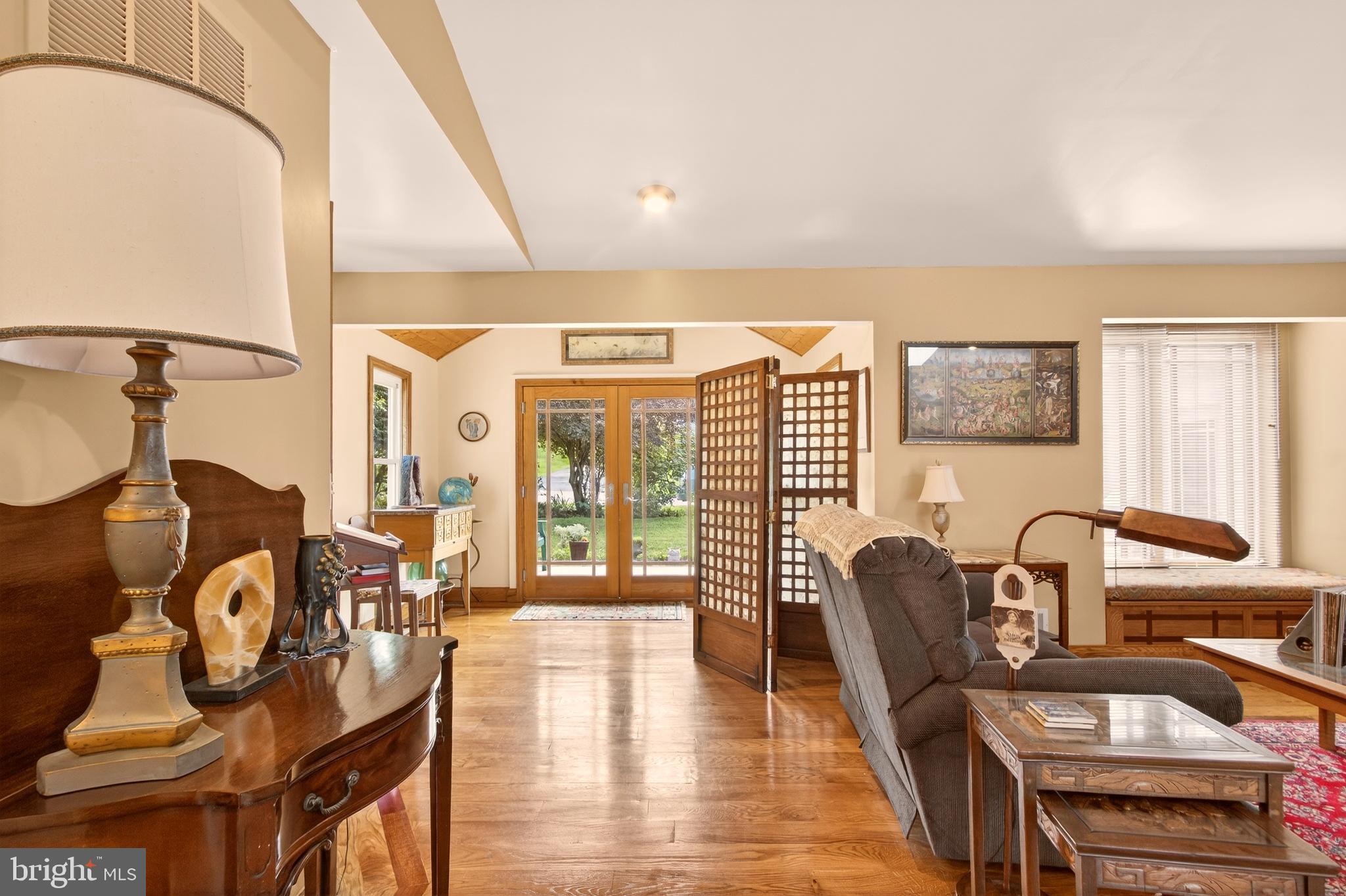 6504 CARRIAGE DRIVE