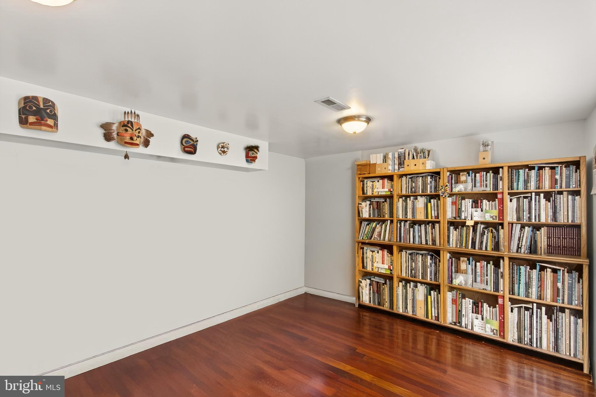 6504 CARRIAGE DRIVE