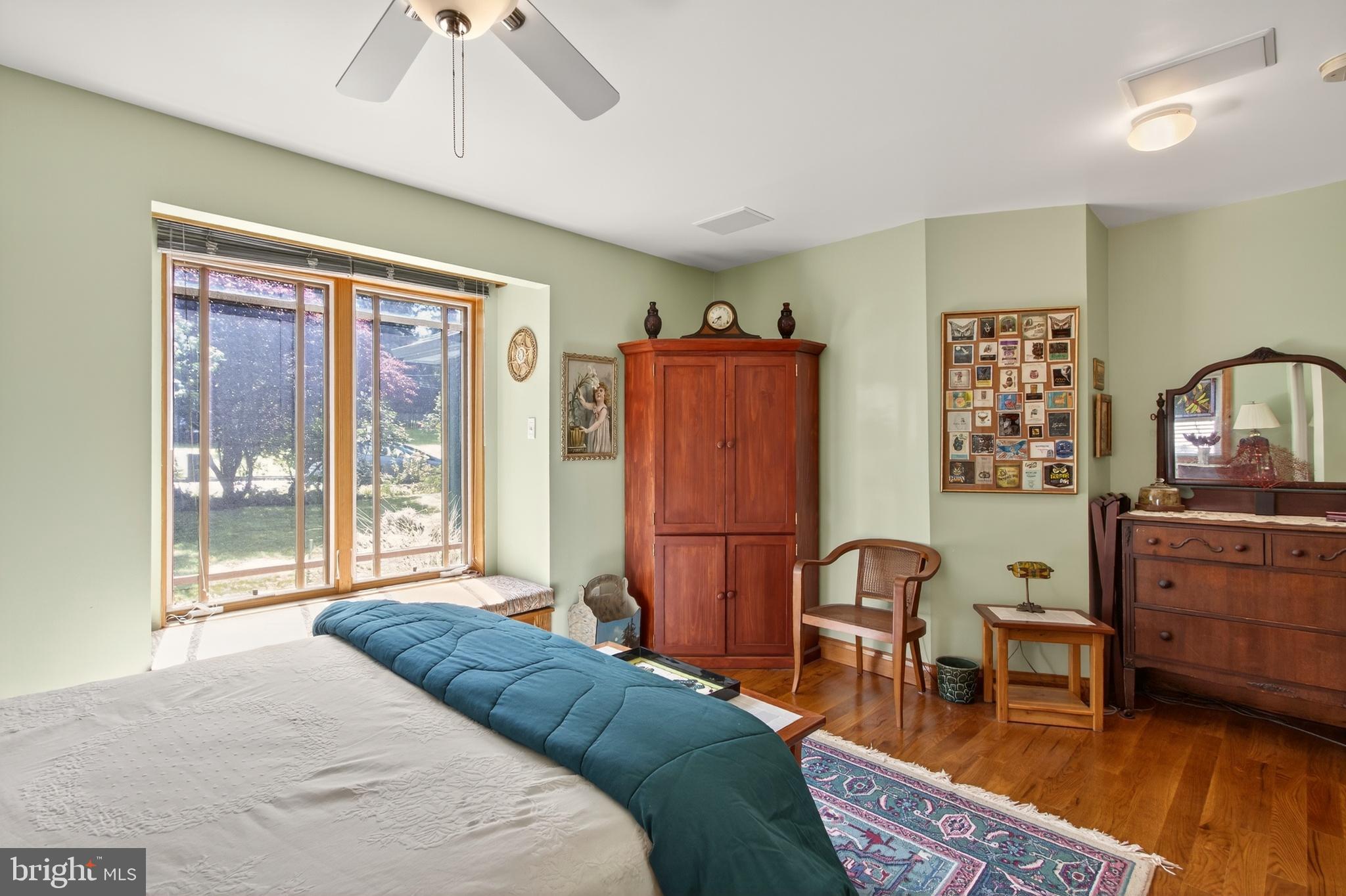 6504 CARRIAGE DRIVE