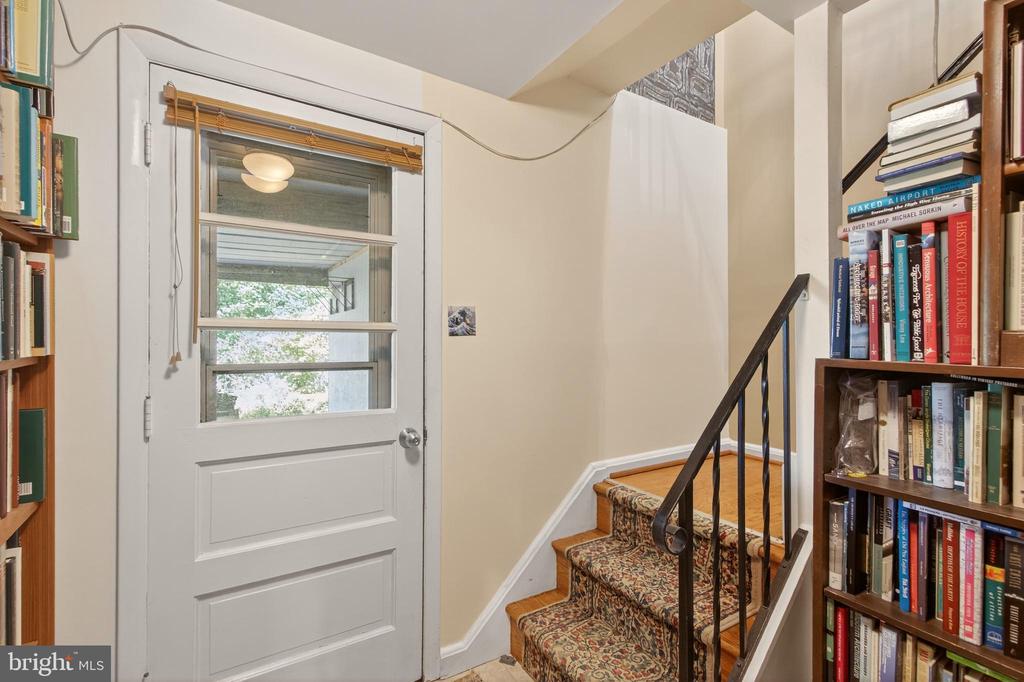 6504 CARRIAGE DRIVE