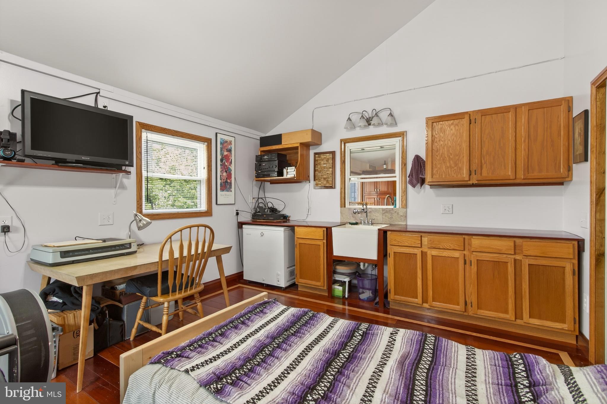 6504 CARRIAGE DRIVE
