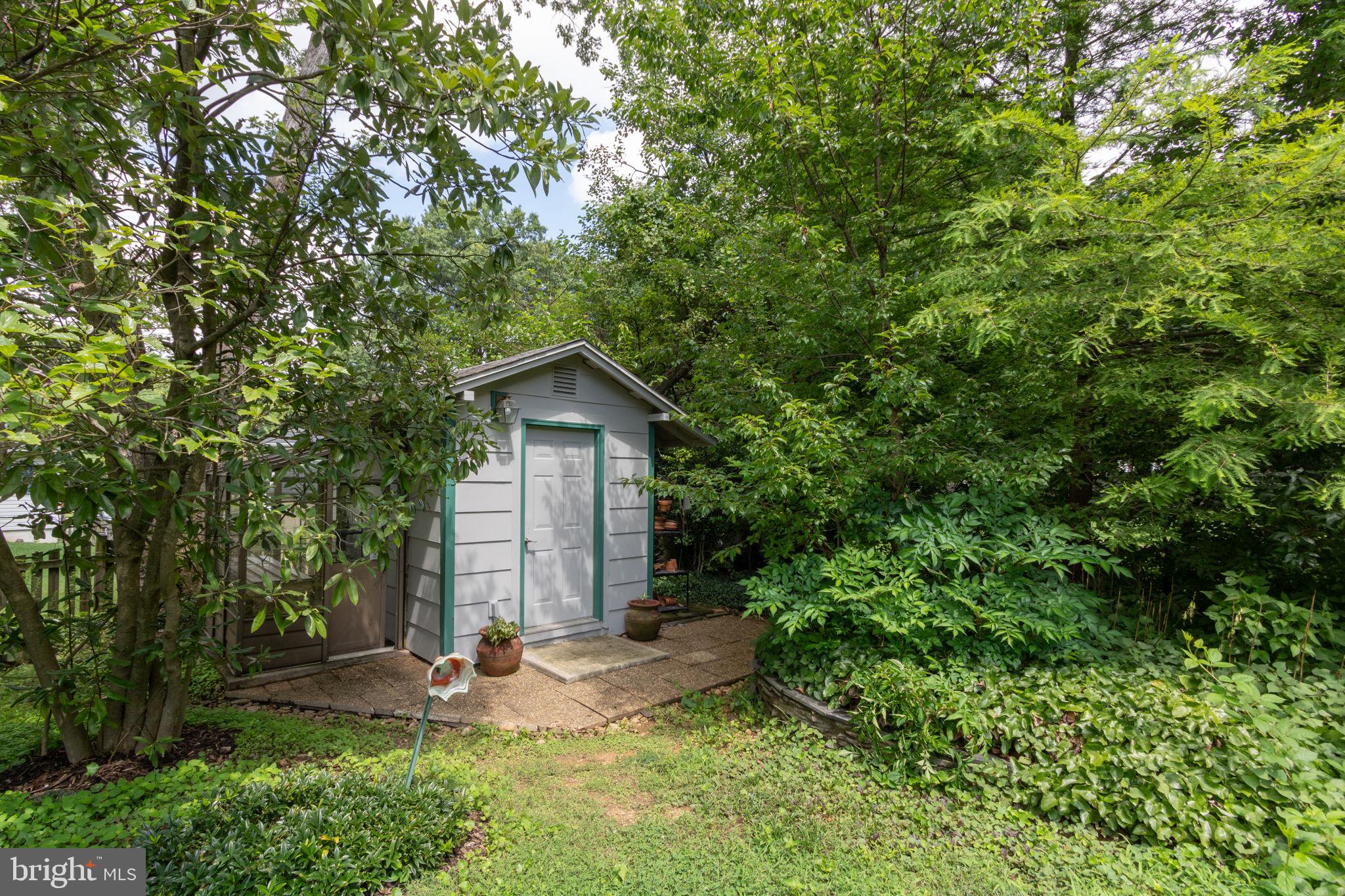 6504 CARRIAGE DRIVE