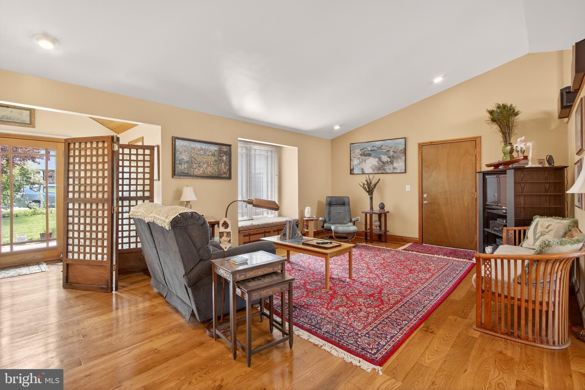 6504 CARRIAGE DRIVE