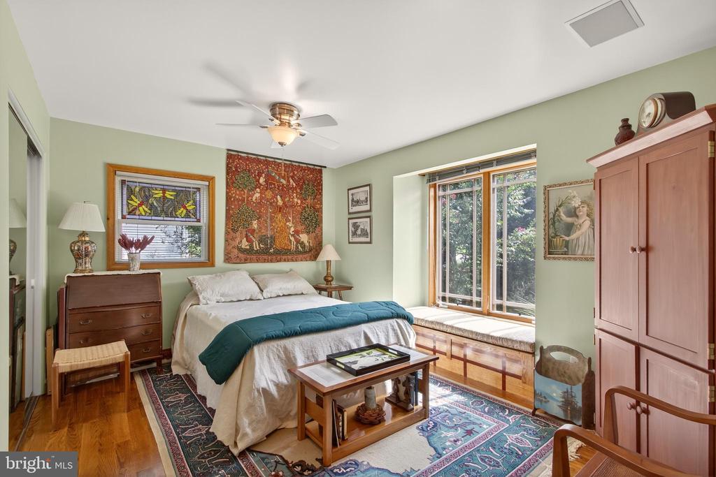 6504 CARRIAGE DRIVE