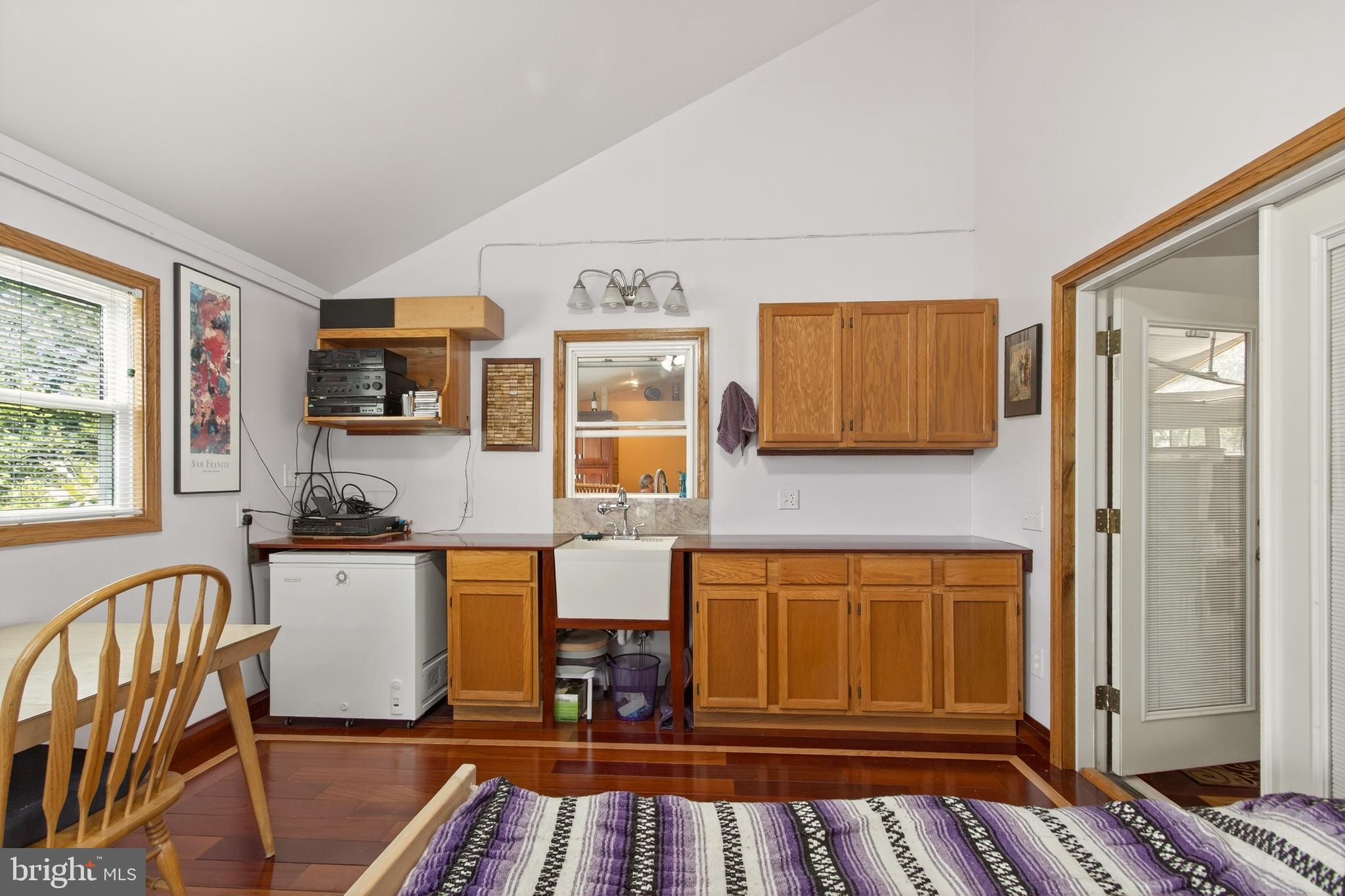 6504 CARRIAGE DRIVE
