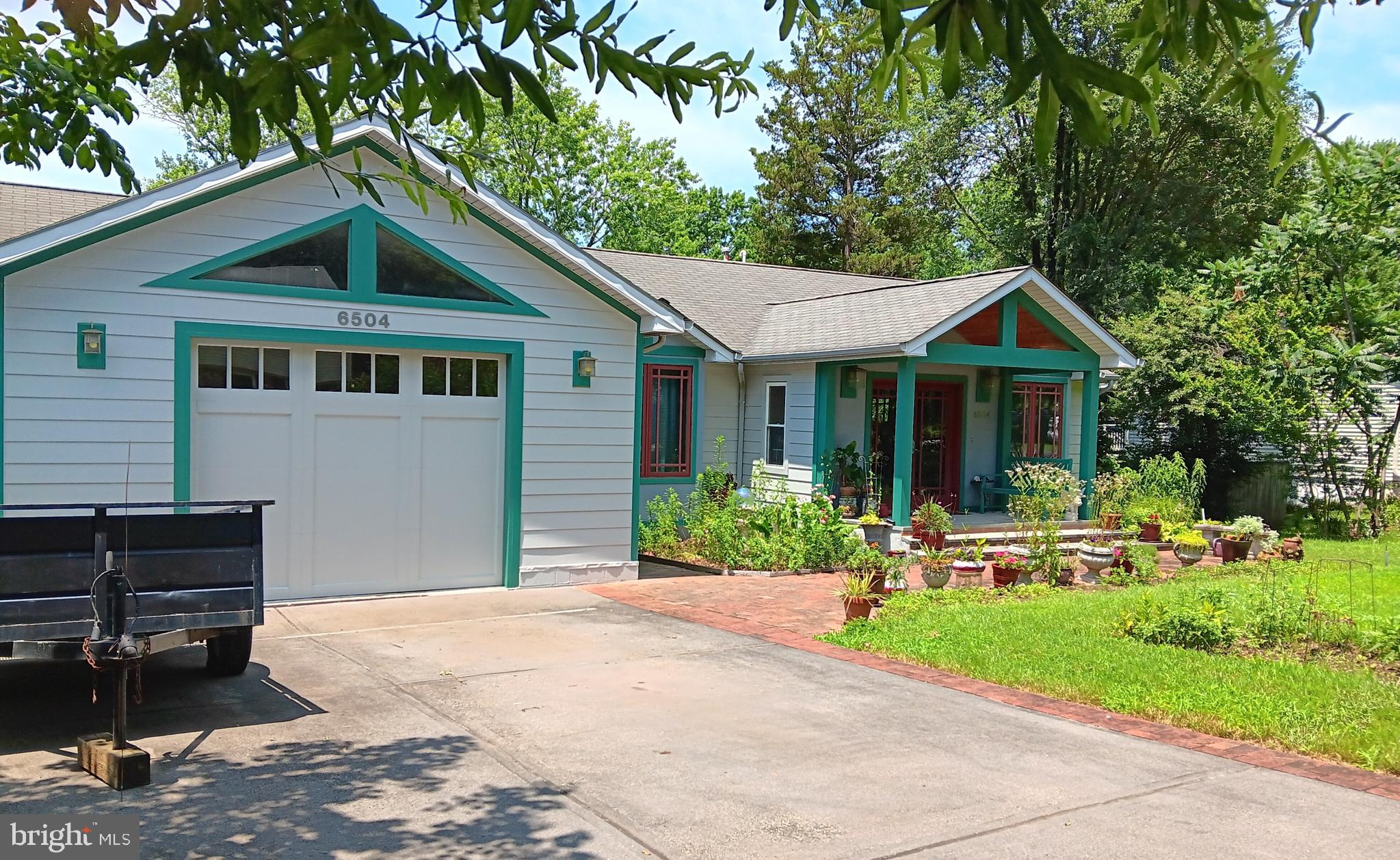 6504 CARRIAGE DRIVE