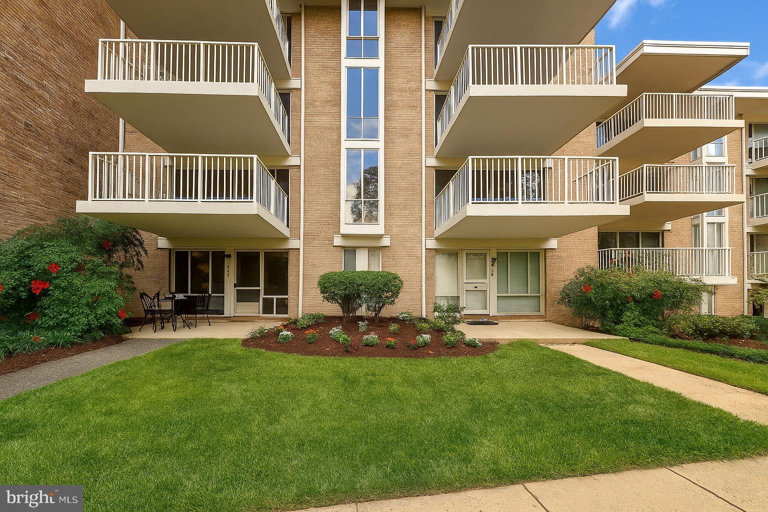 2605 Redcoat Dr #252