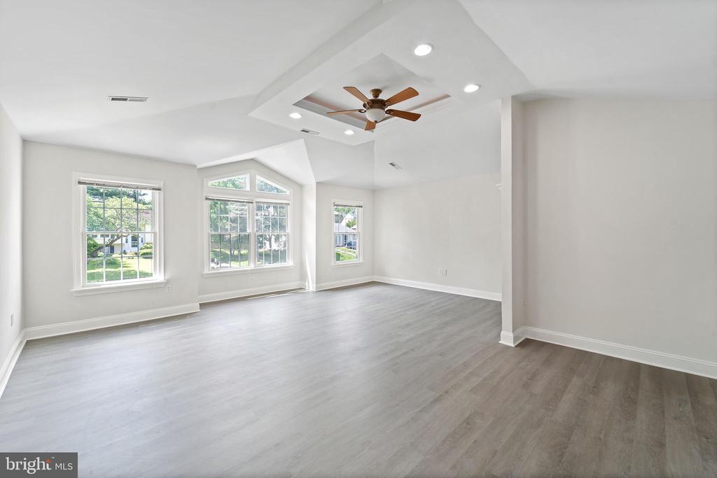 12312 STREAMVALE CIR